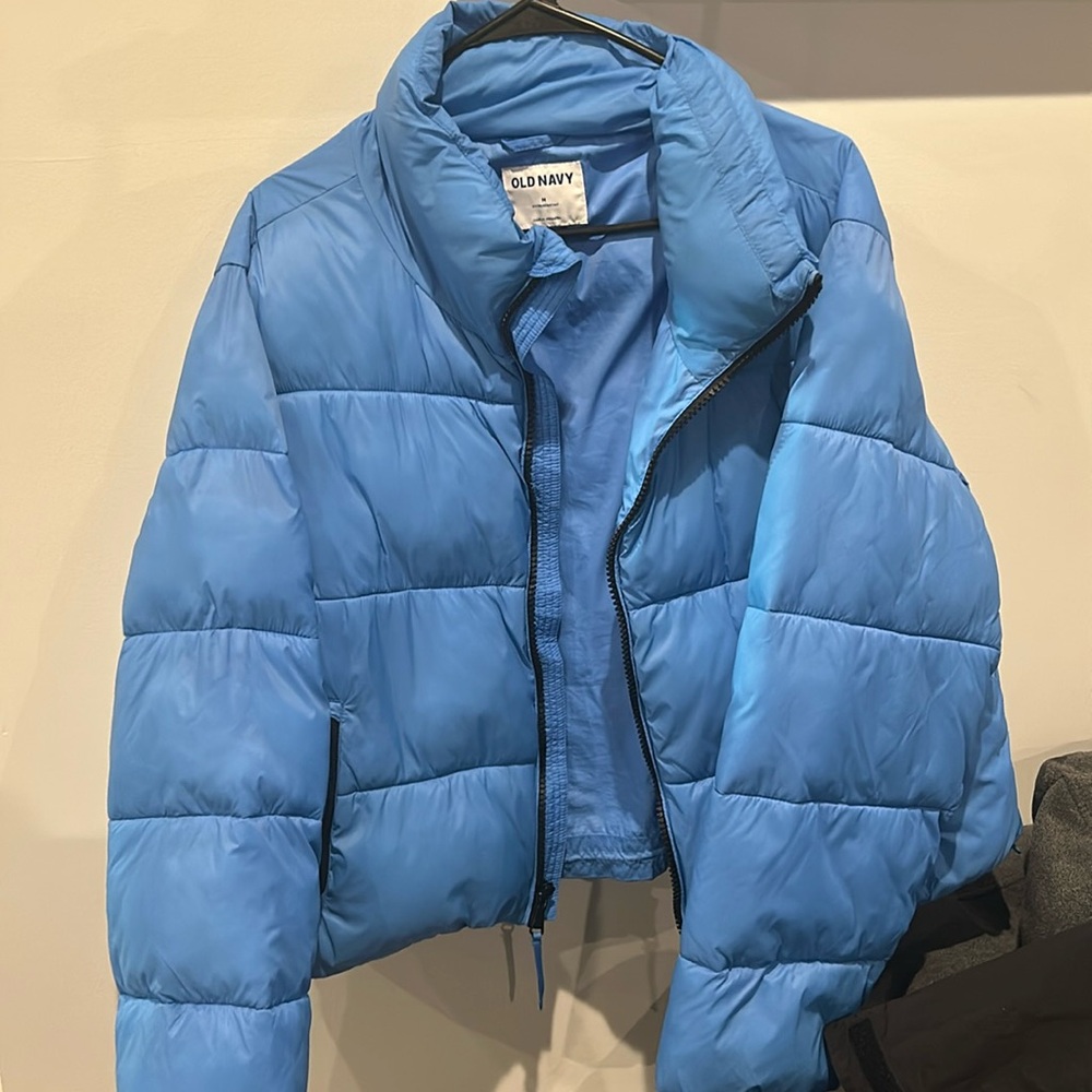 Women’s water resistant puffer size medium